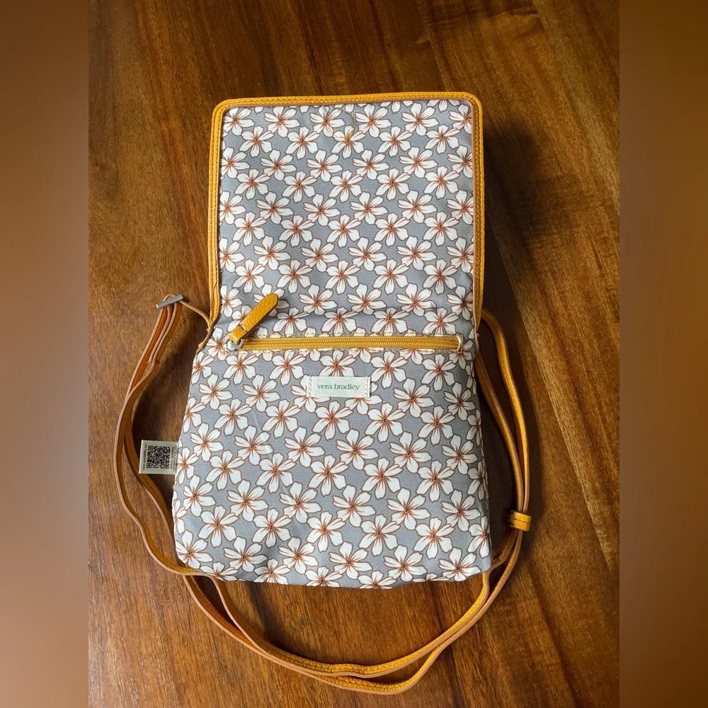 Vera Bradley Flower Crossbody Faux Leather - Picture 7 of 9